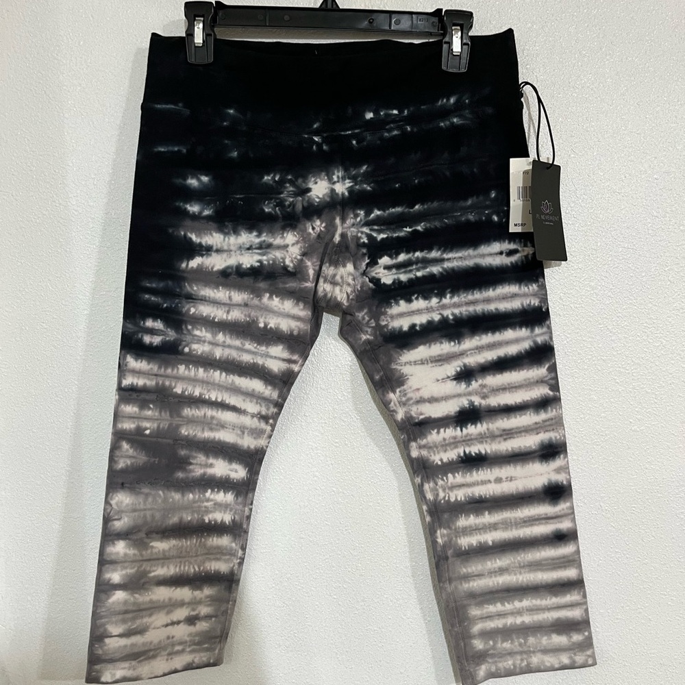 PLMOVEMENT Sz L yoga workout sports Capri ankle tie-dye black pants